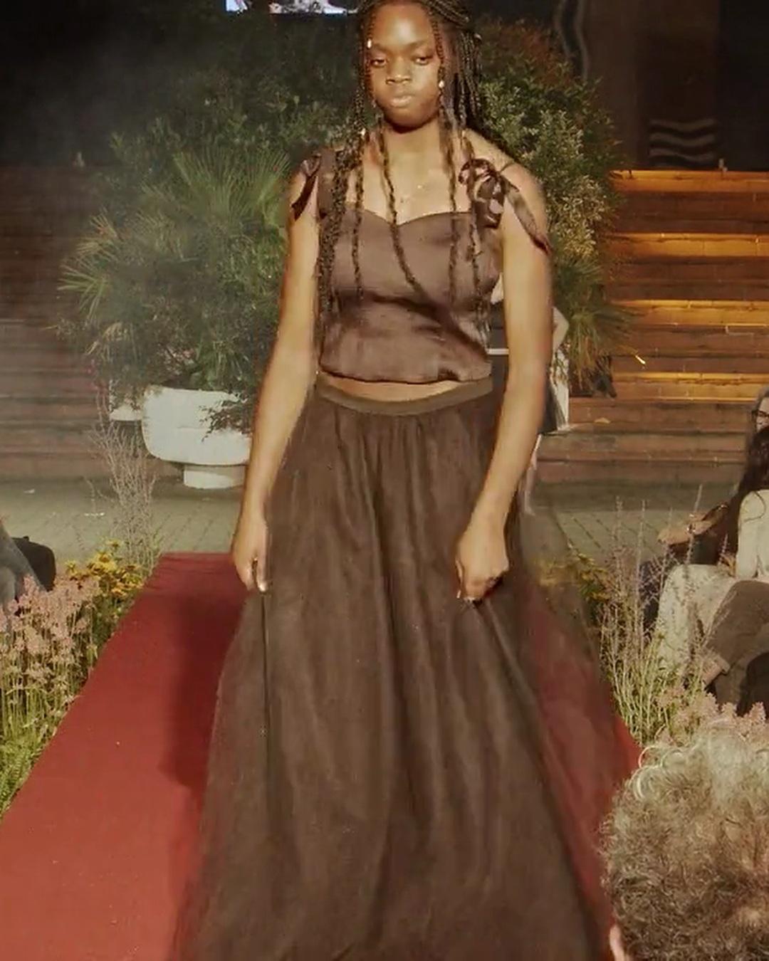 Seconde · Look 009